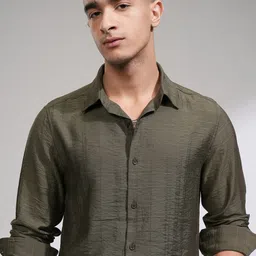 HIGHLANDER Men Slim Fit Opaque Checked Casual Shirt-picture-42