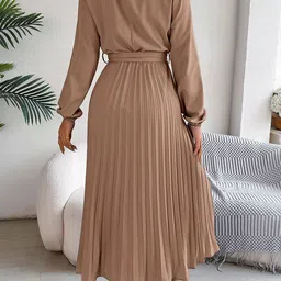 StyleCast x Revolte Accordion Pleats Fit & Flare Solid Midi Dress image 5