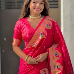 ELITE WEAVES Ethnic Motifs Zari Silk Blend Paithani Saree image 3