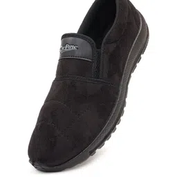 PU-PINE Men Black Synthetic Suede Round Toe Comfort Insole Slip-On Casual Shoes image 3