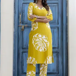 KALINI Women Floral Printed Regular Pure Cotton Kurta with Trousers-picture-37