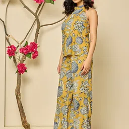 KASYA Printed Halter Neck Top With Palazzo Co-Ords image 5