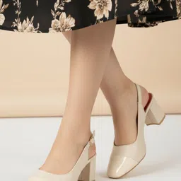 DressBerry Block Sandals with Buckles-picture-30