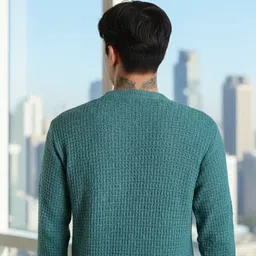 nikline Men Solid Round Neck Green Sweater image 2