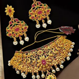 FEMMIBELLA Gold-Plated Stone-Studded & Beaded Jewellery Set-picture-28