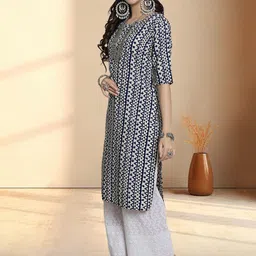 HERE&NOW Women Pack of 3 Ethnic Motifs Printed Crepe Kurta image 2