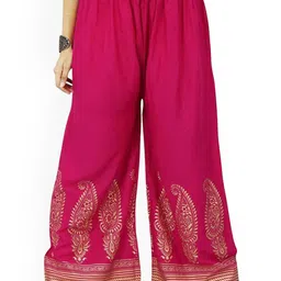 SRISARAS Women Printed Regular Fit Mid-Rise Trousers-image-15