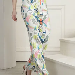 Metronaut Women Floral Printed Relaxed Regular Fit High-Rise Trousers image 2