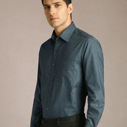 Louis Philippe Men Conversational Printed Spread Collar Pure Cotton Formal Shirt image 2