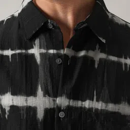 Banana Club Men Classic Boxy Opaque Printed Casual Shirt image 5