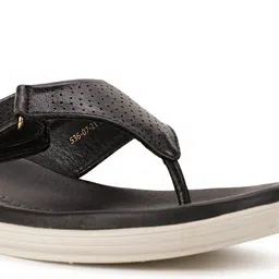 Hush Puppies Women Black Textured Open Toe Flats image 3