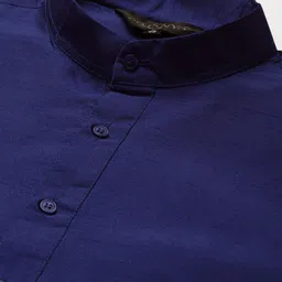 SOJANYA Men Blue Kurta with Churidar image 2