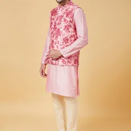 indus route by Pantaloons Men Peach-Coloured Kurta with Churidar image 4