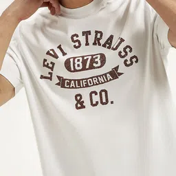 levi's Men Typography Crew Neck Pure Cotton White T-Shirt image 5