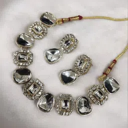 Women Click Set Of 2 Stone-Studded Jewellery Sets image 3