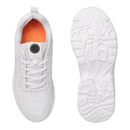 glitchez Men Sneakers image 4