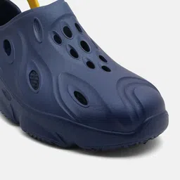 The Roadster Lifestyle Co Men Self Design Clogs image 4