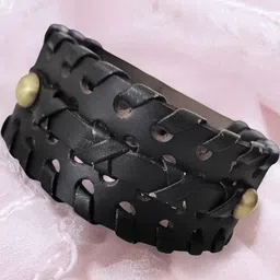 Sullery Cuff Leather Bracelet image 2