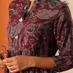 Libas Women Printed Mandarin Collar Tunic image 3