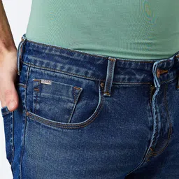 SPYKAR Men Slim Fit Mid-Rise Light Fade Jeans image 2