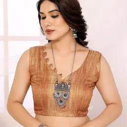 ROOP SUNDARI SAREES Floral Printed Saree image 3