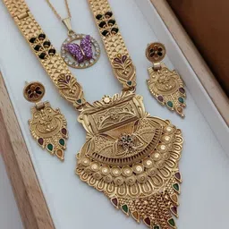 HARSHITA FASHIONS Gold-Plated Artificial Stones Studded & Beaded Mangalsutra With Earrings image 3