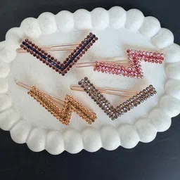 Radhya Accessories Women Set of 4 Bobby Pins image 2