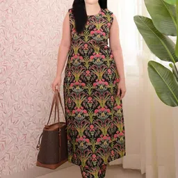 Vetrokart Girls Floral Printed Regular Kurta with Trousers-picture-28