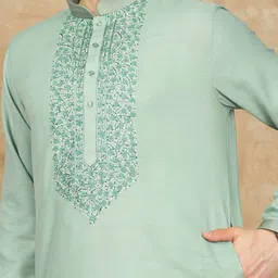 House of Pataudi Floral Yoke Design Thread Work Mandarin Collar Kurta With Trousers image 2