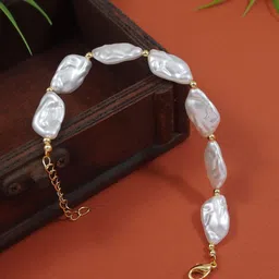 V FASHION JEWELLERY Women Pearls Gold-Plated Link Bracelet image 2