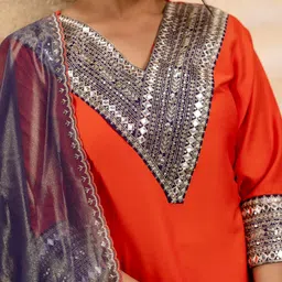 VredeVogel Women Embroidered Regular Kurta with Trousers & With Dupatta image 2