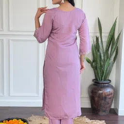 CaniBani Women Floral Embroidered Regular Thread Work Chanderi Silk Kurta with Trousers & With Dupatta image 2