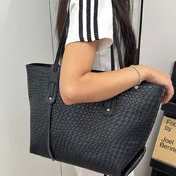 CORSICA Textured Bucket Tote Bag image 4