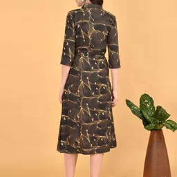 GOLDSTROMS Floral Print V-Neck Midi Dress image 3