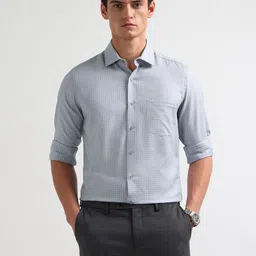 Arrow Men Geometric Printed Spread Collar Cotton Formal Shirt-image-26