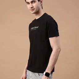 limeroad Men Printed Round Neck Cotton Blend Black T-Shirt image 4