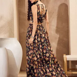 Shae by SASSAFRAS Floral Printed Sequinned With Blouse And Shrug image 4