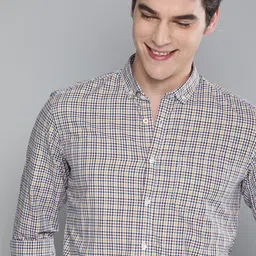 Pjyot by surhi Men Relaxed Fit Checked Button-Down Collar Cotton Casual Shirt-image-14