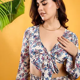 Berrylush Floral Printed Long Sleeves Crop Top With Shorts Co-Ords image 2