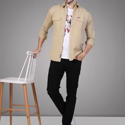 D Finish Men Smart Fit Solid Spread Collar Cotton Casual Shirt image 3