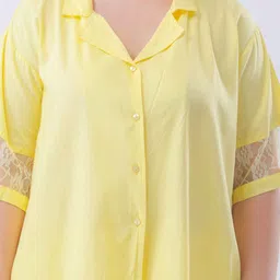 Qurvii Women Original Solid Mid-Rise Regular Fit Trousers image 5