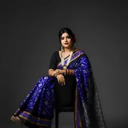tilfelle Woven, Geometric Print, Temple Border Sambalpuri Silk Blend Saree image 5