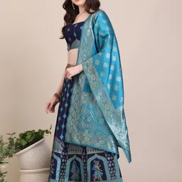 harshiv textile Embellished, Floral Print, Self Design Semi Stitched Lehenga Choli image 4