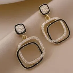 Neze Contemporary Drop Earrings-picture-21