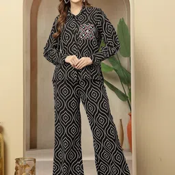 Sangria Bandhej Printed Pure Cotton Shirt & Trouser-picture-13