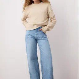 Trendyol Women Regular Fit Mid-Rise Light Fade Jeans-image-92