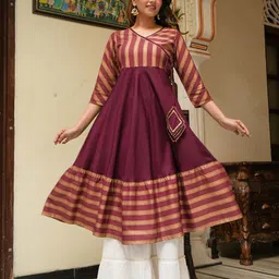 IKRASS Striped Angrakha V-Neck Anarkali Kurta-picture-39