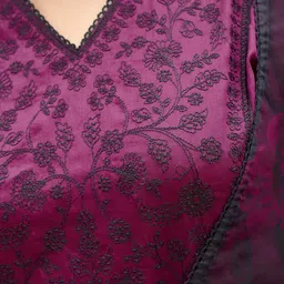 Tikhi Imli Women Floral Printed Kurta with Trousers & Dupatta image 5