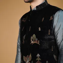 Wintage Embroidered Nehru Jacket image 4