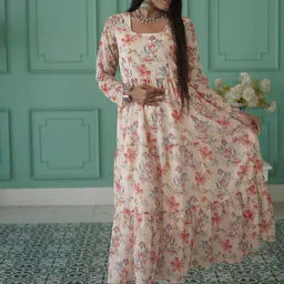 GO BOUJEE Floral Printed Square Neck Tiered Georgette Anarkali Kurta-image-5